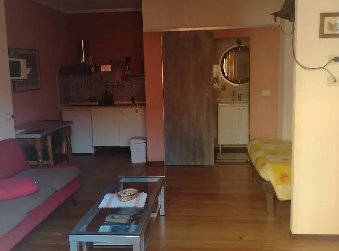 Δωμάτια σε οικογενειακή κατοικία Ca Barbieri Domodossola